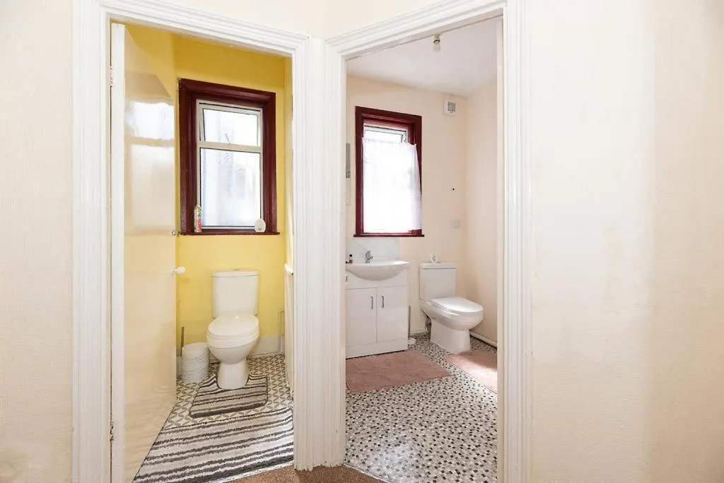 Apartament Barking Road Comfy House Londyn Kwatera prywatna